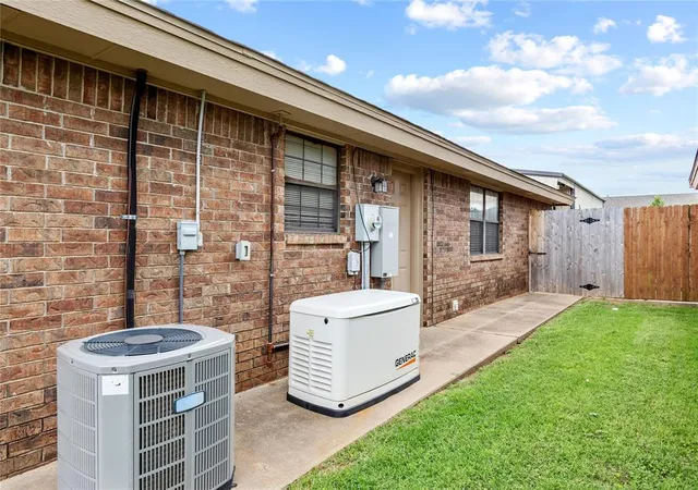 Homes for sale in Weatherford, OK | 2100 Morgandee Ln, Weatherford, OK 73096 | MLS# 1234195