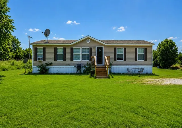 Homes for sale in Pauls Valley, OK | 32950 E County Road 1603, Pauls Valley, OK 73075 | MLS# 1234213