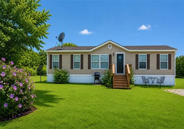 Homes for sale in Pauls Valley, OK | 32950 E County Road 1603, Pauls Valley, OK 73075 | MLS# 1234213