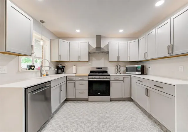 Photo 3 of Sale Pending at 2304 Barclay Rd, Oklahoma City, OK 73120 | MLS# 1234220 | Listing updated on 2026-08-11