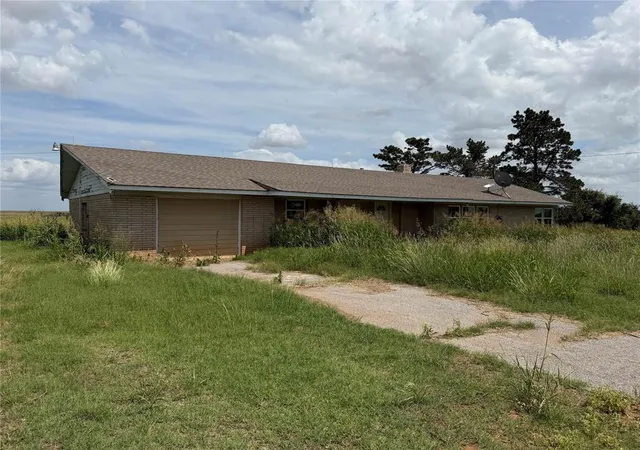 Homes for sale in Cordell, OK | 12304 W Hwy 54 Hwy, Cordell, OK 73632 | MLS# 1234224
