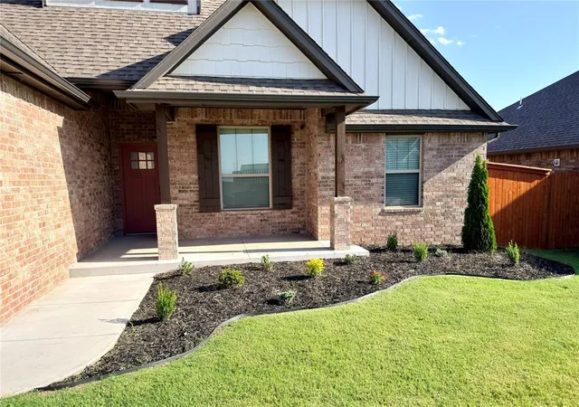 Photo 2 of Single family home for sale at 11104 Nw 91st Street, Yukon, OK 73099 | MLS# 1234233 | Listing updated on 2026-08-26
