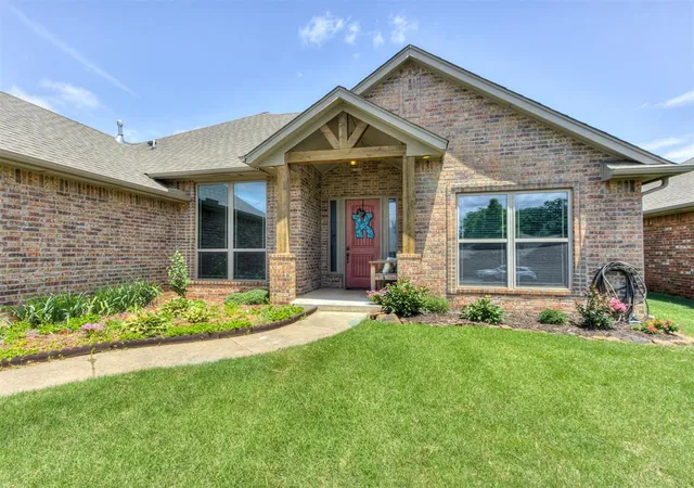 Homes for sale in Noble, OK | 4725 Rosewood Ct, Noble, OK 73068 | MLS# 1234256