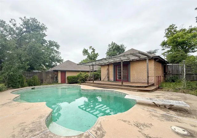 Homes for sale in Nichols Hills, OK | 1816 Huntington Ave, Nichols Hills, OK 73116 | MLS# 1234261