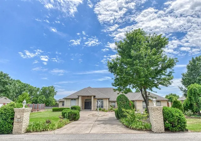 Photo 1 of Single Family Residence at 1508 SW 35th Street, Moore, OK 73160 | MLS# 1234270 | | Sold on 2026-09-01