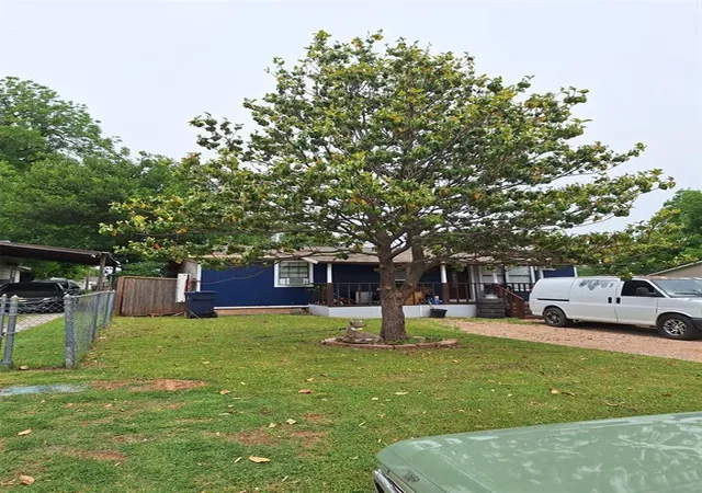 Photo 2 of Single family home for sale at 2521 SW 28th Street, Oklahoma City, OK 73108 | MLS# 1234274 | Listing updated on 2026-09-08