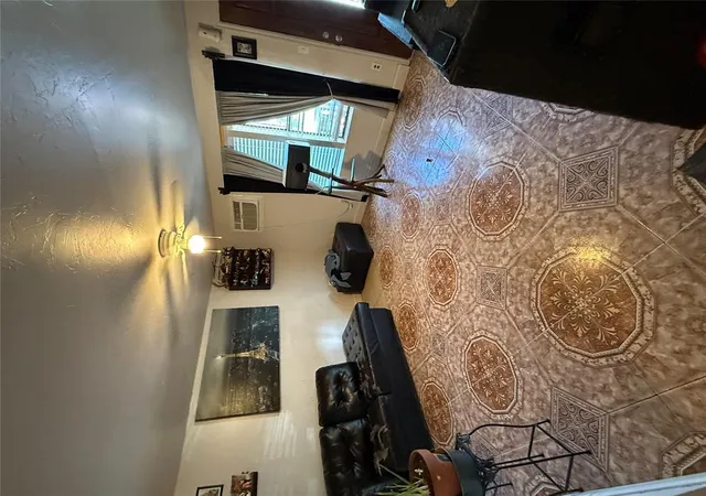 Photo 4 of Single family home for sale at 2521 SW 28th Street, Oklahoma City, OK 73108 | MLS# 1234274 | Listing updated on 2026-09-08