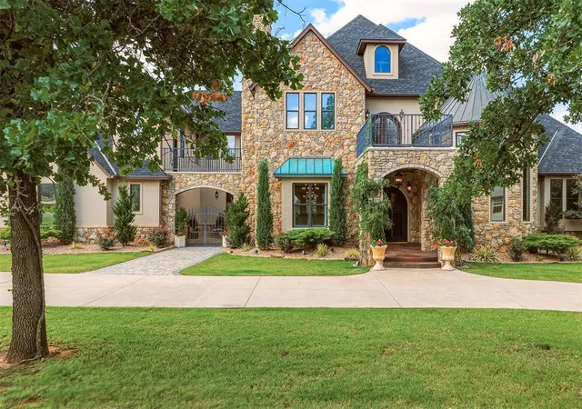 1st image of 2808 Perth Dr, Edmond, OK 73013 | MLS# 1234282