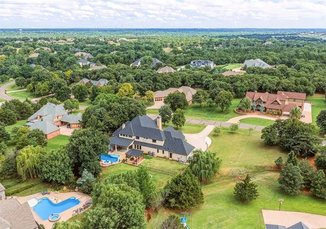 Photo 3 of Mansion for sale at 2808 Perth Dr, Edmond, OK 73013 | MLS# 1234282 | Listing updated on 2026-07-28