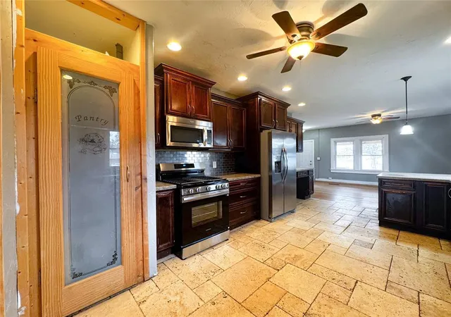 Homes for sale in Seiling, OK | 504 N Walnut St, Seiling, OK 73663 | MLS# 1234321