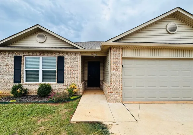 Homes for sale in Yukon, OK | 11516 Ruger Rd, Yukon, OK 73099 | MLS# 1234330