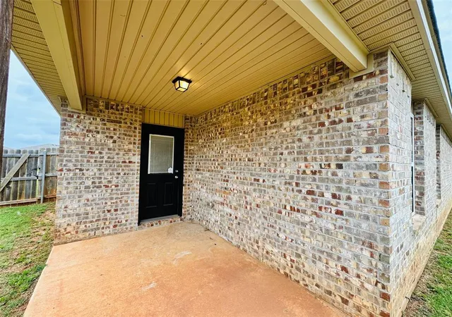 Homes for sale in Yukon, OK | 11516 Ruger Rd, Yukon, OK 73099 | MLS# 1234330