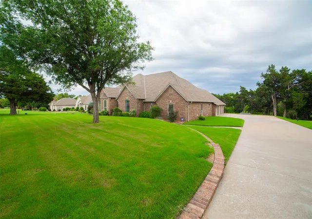 3rd image of 5731 Cimarron Manor, Guthrie, OK 73044 | MLS# 1234339