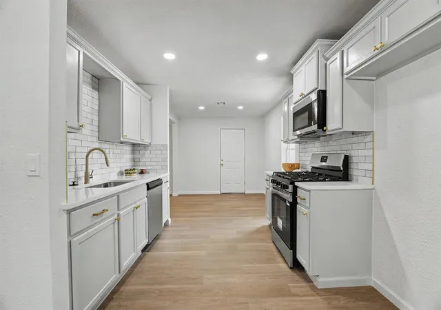 Photo 3 of Single family home for sale at 10346 Bellview Dr, Oklahoma City, OK 73130 | MLS# 1234345 | Listing updated on 2026-06-16