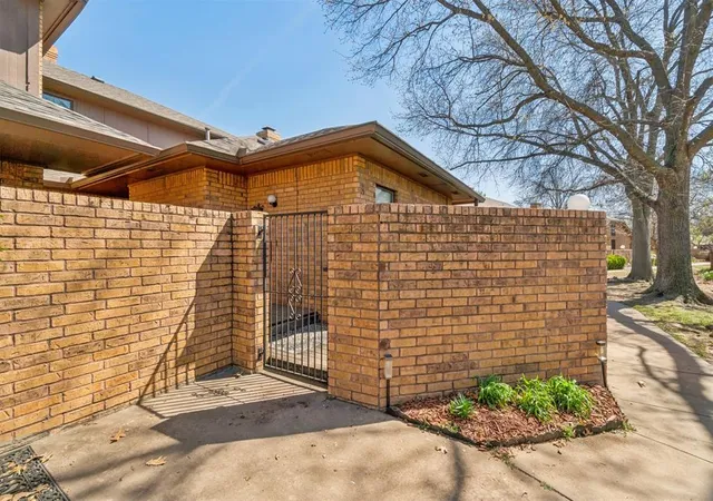 Homes for sale in Norman, OK | 1899 Saddleback Blvd, Norman, OK 73072
