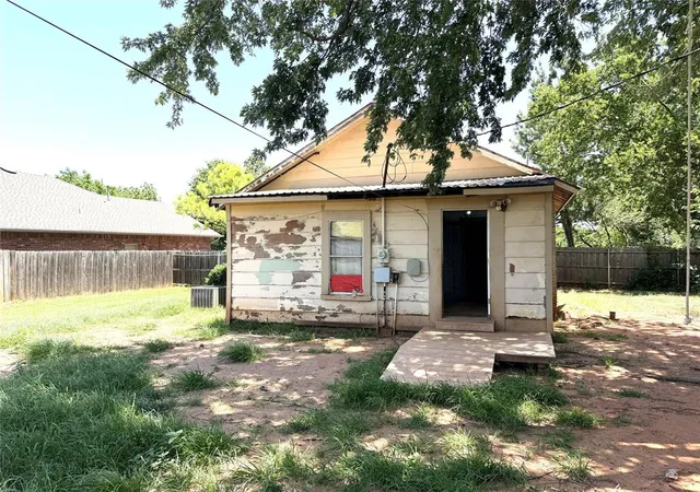 Homes for sale in Blanchard, OK | 809 N Harrison Ave, Blanchard, OK 73010 | MLS# 1234367