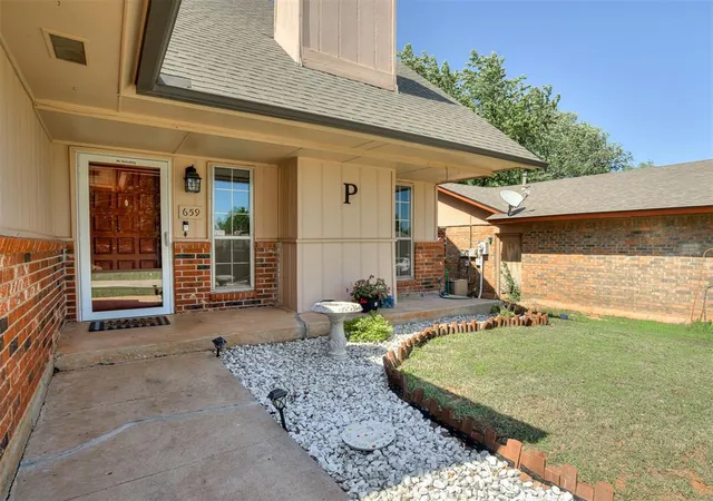 Photo 3 of Single family home for sale at 659 W Forest Dr, Mustang, OK 73064 | MLS# 1234372 | Listing updated on 2026-09-22