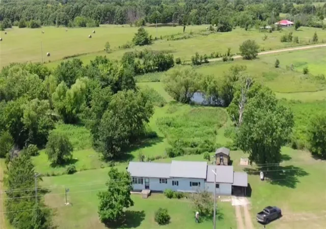 Homes for sale in Okemah, OK | 373057 E Us Hwy 62 Hwy, Okemah, OK 74859 | MLS# 1234385