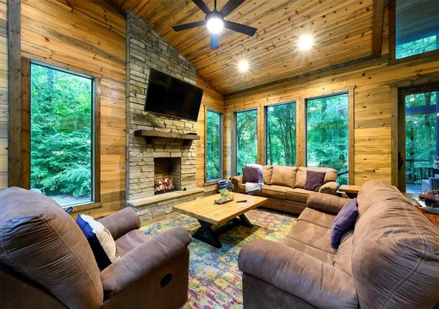 2nd image of 136 Morning Berry Trl, Broken Bow, OK 74728 | MLS# 1234387