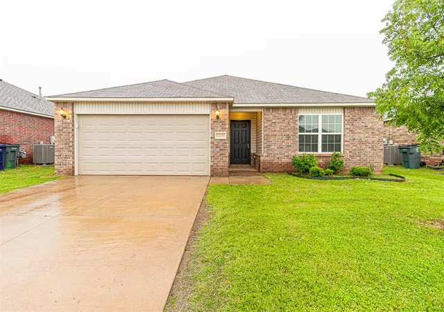 Homes for sale in Piedmont, OK | 13233 Bridgewater Dr, Piedmont, OK 73078 | MLS# 1234419
