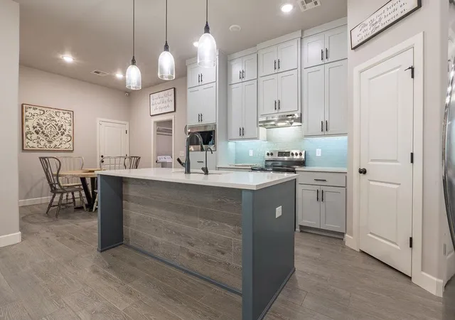 Photo 5 of Single family home for sale at 10301 Dove Xing Rd, Newalla, OK 74857 | MLS# 1234435 | Listing updated on 2026-06-23