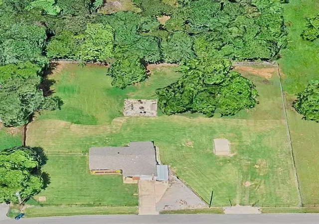 1st image of 2021 N Draper Ave, Choctaw, OK 73020 | MLS# 1234443