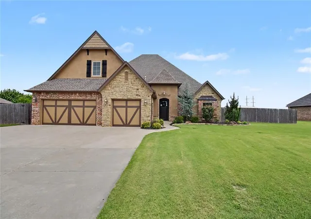 Homes for sale in Harrah, OK | 11917 Aaron Dr, Harrah, OK 73045 | MLS# 1234466