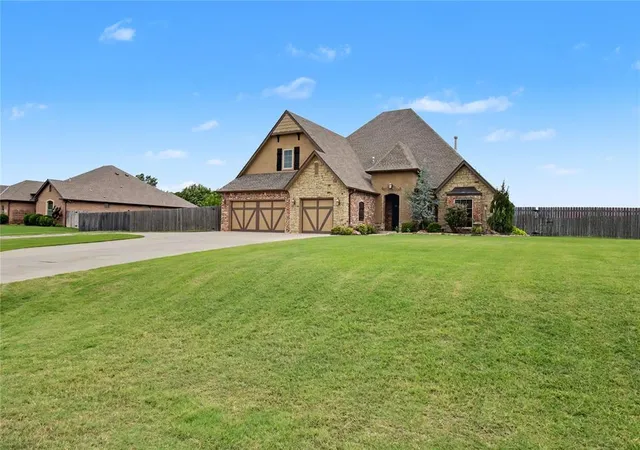 Homes for sale in Harrah, OK | 11917 Aaron Dr, Harrah, OK 73045 | MLS# 1234466