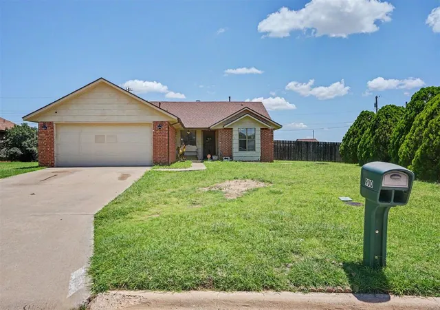 Homes for sale in Altus, OK | 900 Polk St, Altus, OK 73521 | MLS# 1234469