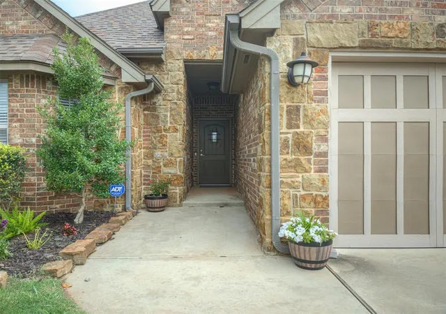 Photo 2 of Single family home for sale at 18828 Olive Branch Ct, Edmond, OK 73012 | MLS# 1234497 | Listing updated on 2026-08-26
