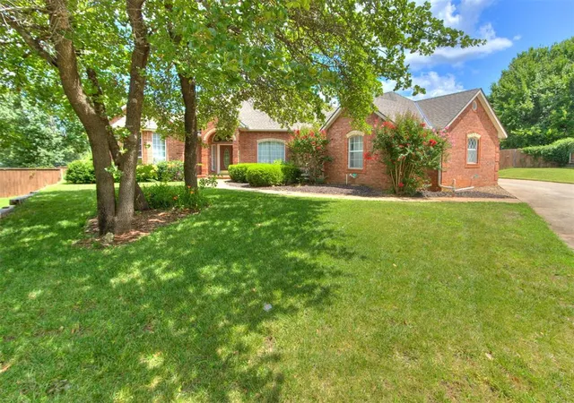 1st image of 712 Fox Bend Trl, Edmond, OK 73034 | MLS# 1234499