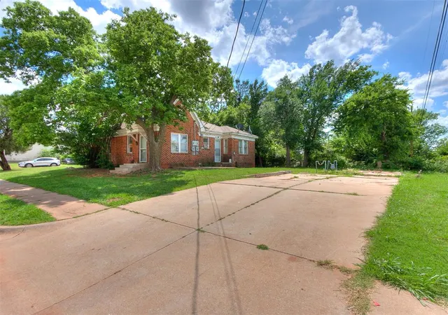 2nd image of 2901 N Fonshill Ave, Oklahoma City, OK 73111 | MLS# 1234518
