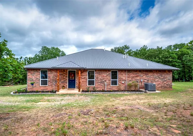Homes for sale in Chandler, OK | 340540 E 900 Rd, Chandler, OK 74834 | MLS# 1234539