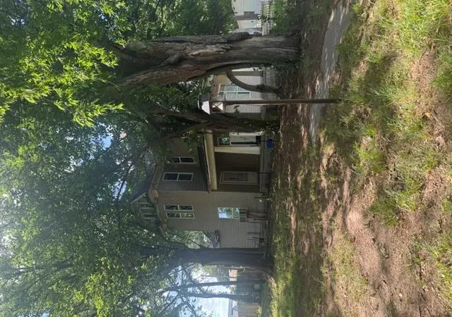 Photo 3 of Single family home for sale at 222 S Oklahoma Ave, Shawnee, OK 74801 | MLS# 1234551 | Listing updated on 2026-08-19