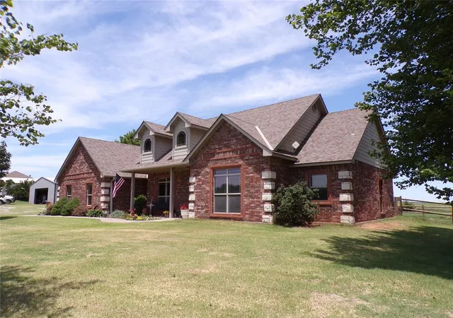 Homes for sale in Lookeba, OK | 14016 County Road 1130, Lookeba, OK 73053 | MLS# 1234555