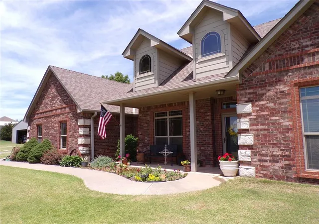 Homes for sale in Lookeba, OK | 14016 County Road 1130, Lookeba, OK 73053 | MLS# 1234555