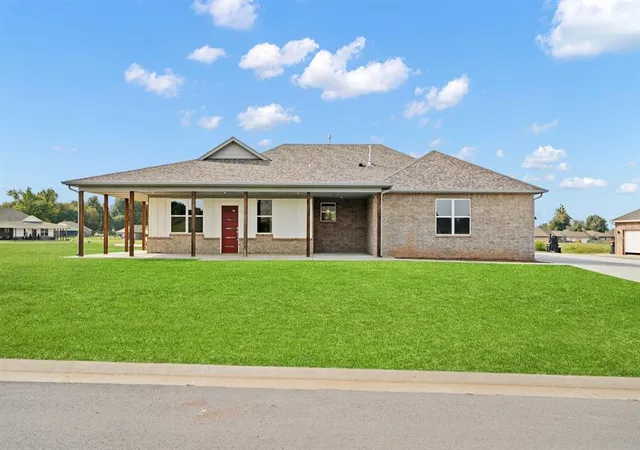 Homes for sale in Jones, OK | 217 Olde Mill Ct, Jones, OK 73049 | MLS# 1234557