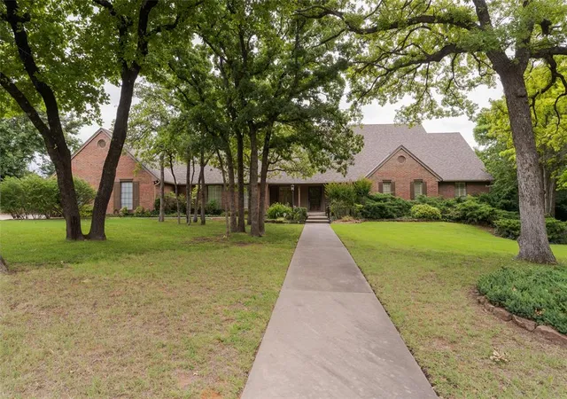 Photo 1 of Sale Pending at 3816 Coachman Rd, Edmond, OK 73013 | MLS# 1234579 | Listing updated on 2026-10-07