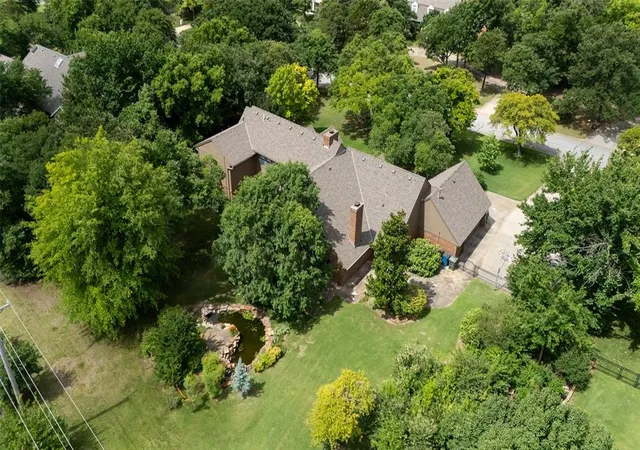 Photo 3 of Sale Pending at 3816 Coachman Rd, Edmond, OK 73013 | MLS# 1234579 | Listing updated on 2026-10-07