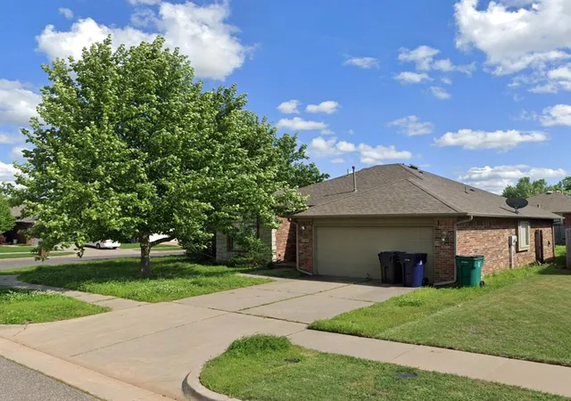 1st image of 10700 Nw 32nd St, Yukon, OK 73099 | MLS# 1234613