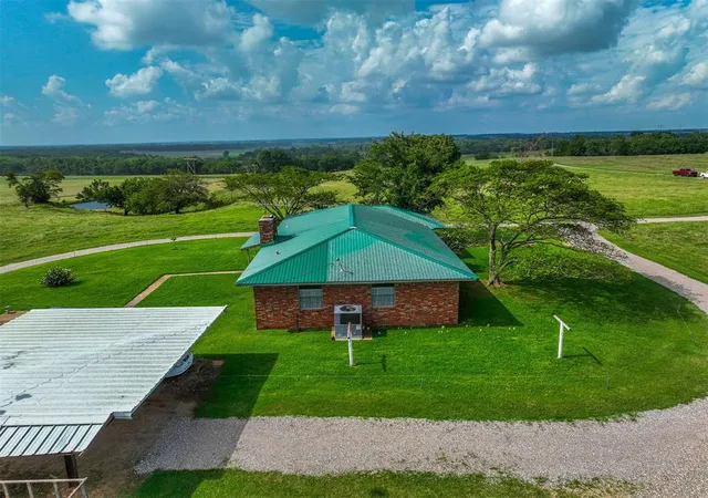 Homes for sale in Maysville, OK | 26252 Hwy 19, Maysville, OK 73057 | MLS# 1234623