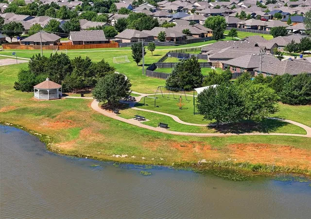 49th image of 2916 Tara Ln, Norman, OK 73069 | MLS# 1234635
