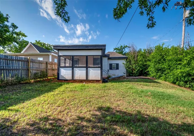 Homes for sale in Chandler, OK | 324 W 5th St, Chandler, OK 74834 | MLS# 1234640