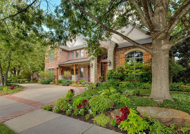 2nd image of 517 Flint Ridge Dr, Norman, OK 73072 | MLS# 1234645