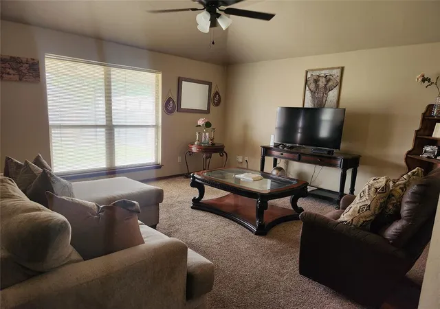 Photo 4 of Single family home for sale at 621 NW 112th Street, Oklahoma City, OK 73114 | MLS# 1234659 | Listing updated on 2026-07-24