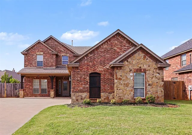 Homes for sale in Mustang, OK | 11009 Sw 39th Ct, Mustang, OK 73064 | MLS# 1234660