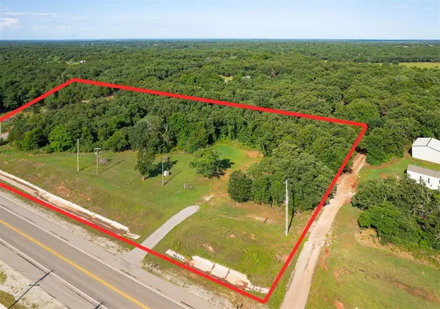 Homes for sale in Tecumseh, OK | 19932 Hwy 102, Tecumseh, OK 74873 | MLS# 1234661