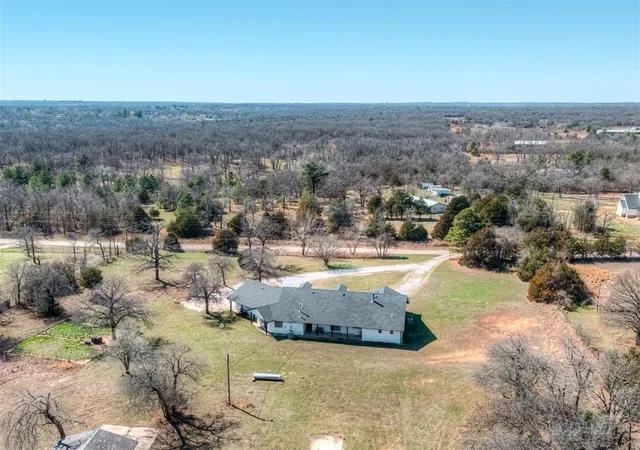 Homes for sale in Mc Loud, OK | 10828 Eastway St, Mc Loud, OK 74851 | MLS# 1234669