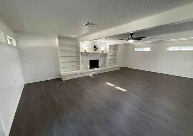 Photo 3 of Single family home for sale at 204 E Bass Ave, Yukon, OK 73099 | MLS# 1234676 | Listing updated on 2026-09-15