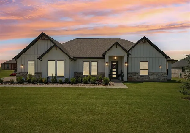 Photo 2 of Single family home for sale at 2249 Jackson Ln, Blanchard, OK 73010 | MLS# 1234689 | Listing updated on 2026-06-18